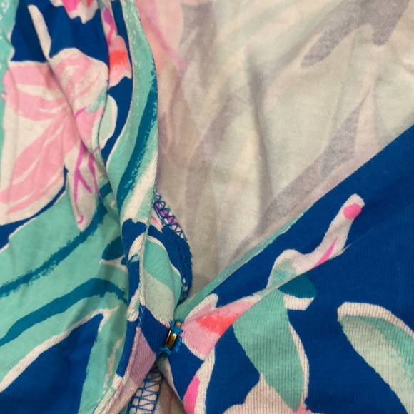Lilly Pulitzer size XL (12/14) beach wrap with skorts! - Picture 4 of 4